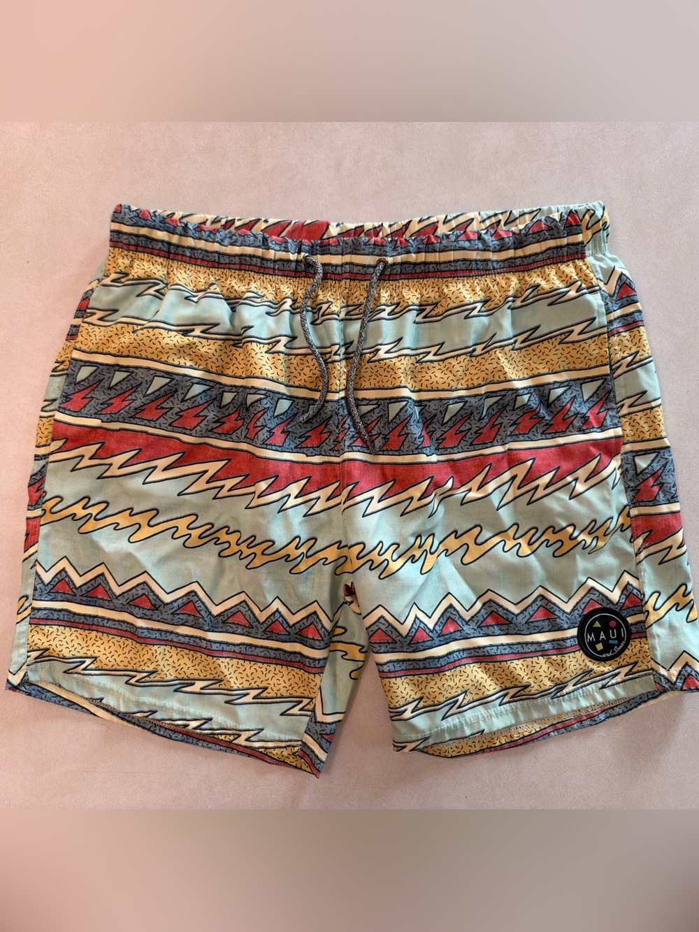 Maui & Sons Men XL Geometric Print Swim Trunks Mesh Lined Drawstring